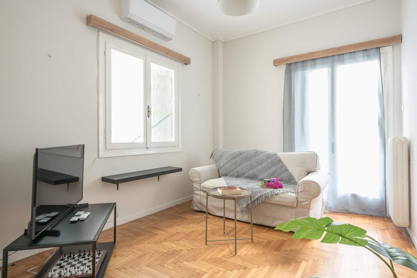 2BD - Center of Athens - 4mins Walk To Acropolis